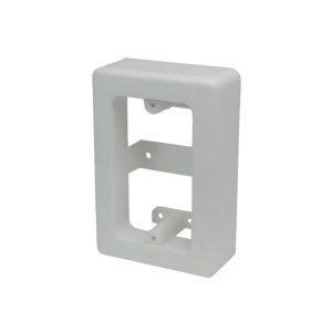 Chalupa de sobreponer fabricada en plástico ABS de alta resistencia, diseñada para alojar contactos, apagadores o dispositivos eléctricos en instalaciones aparentes.